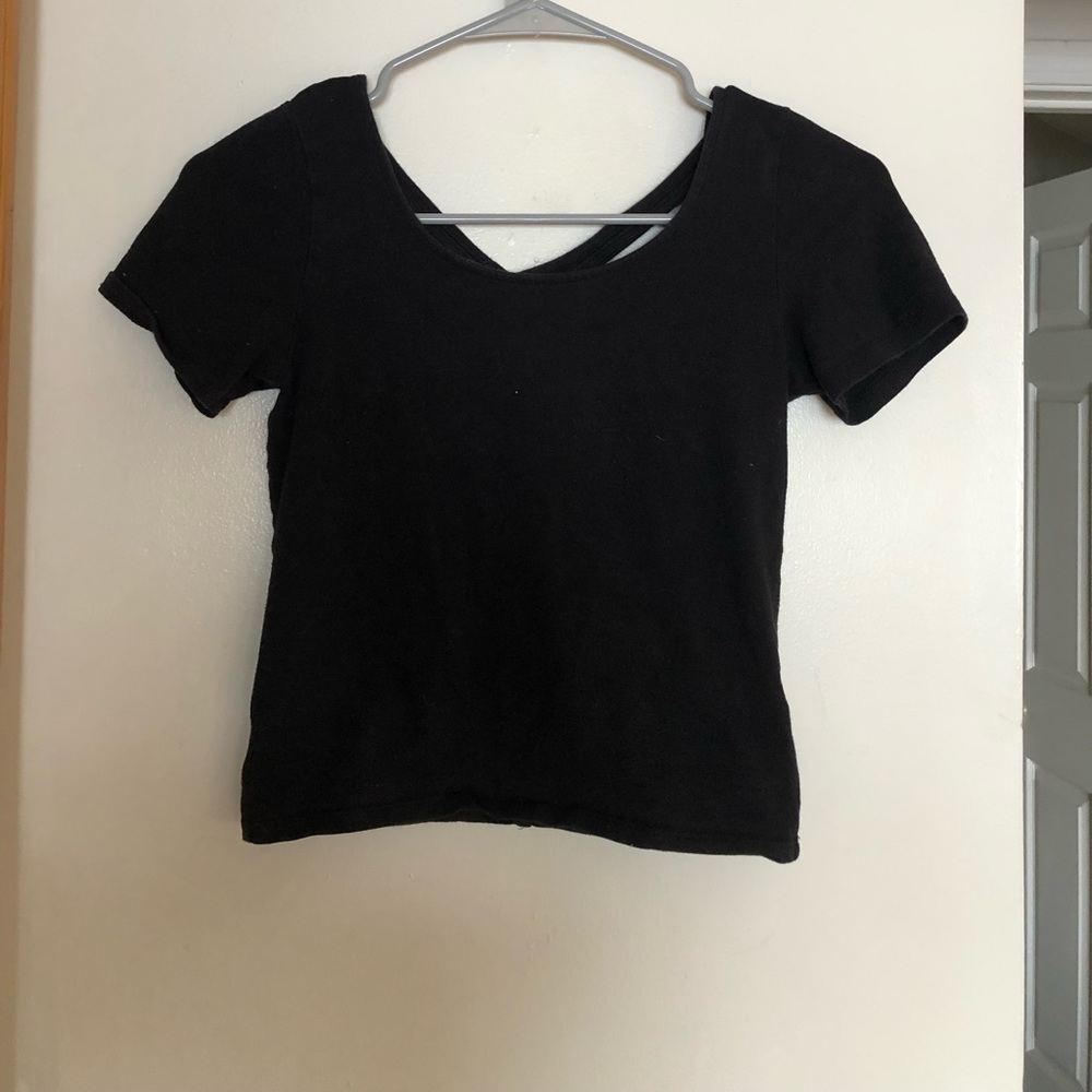 Small women’s black Aeropostale crop top